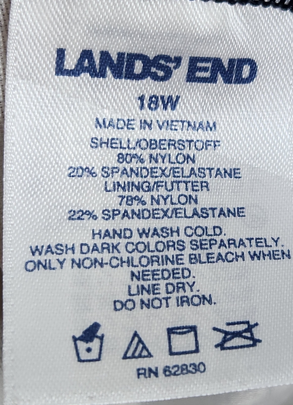 LANDS' END SWIM TOP - Picture 13 of 13